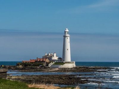 lighthouse-4395574_960_720-1920w
